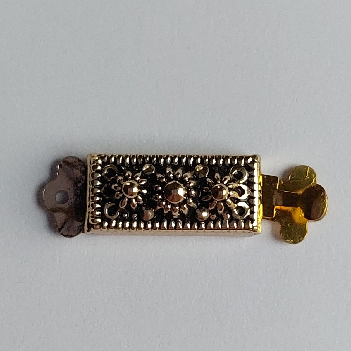 5614 Vintage Federverschluss 24mm