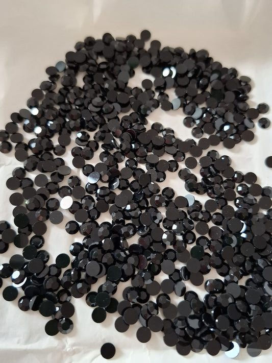 Swarovski® Vintage Flatback Jet Unfoiled SS20