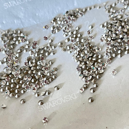 Swarovski® Chaton Crystal PP15