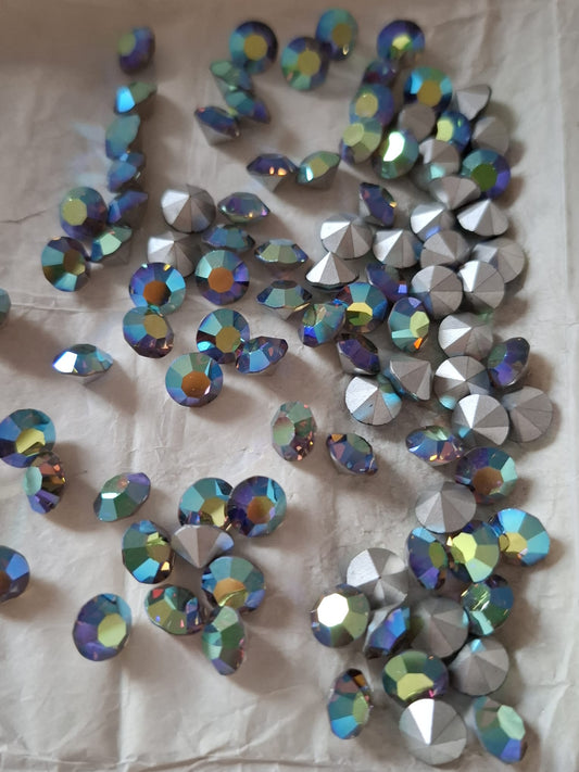 Swarovski® Chaton Vintage Starlight Silver Foiled SS38