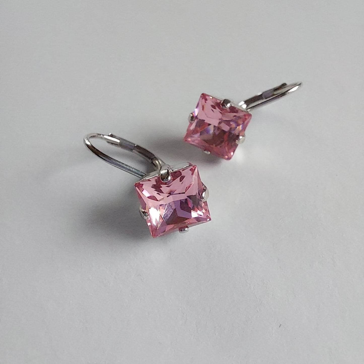 3237 Vintage-Ohrringe mit Swarovski Kristallen 20mm