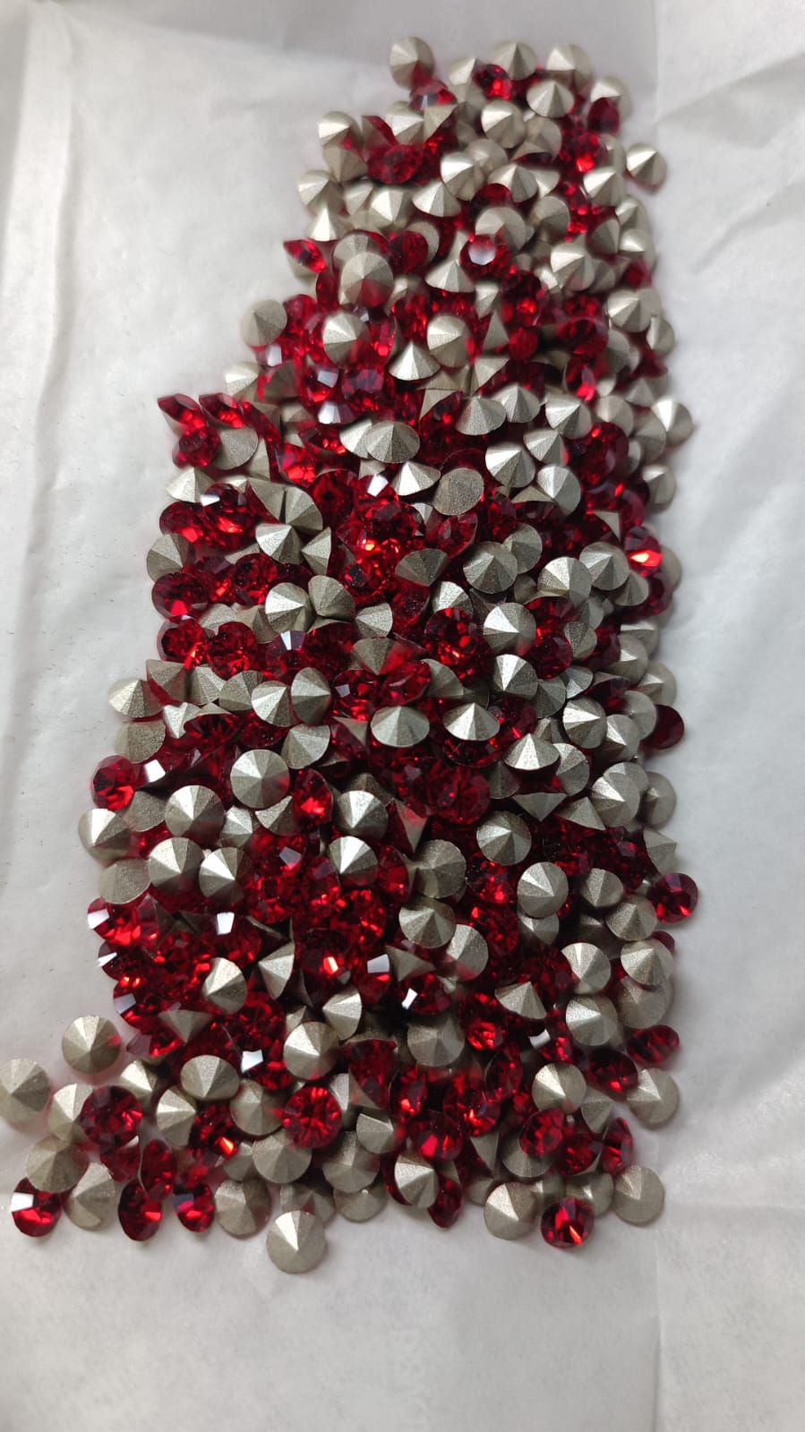 Swarovski® Chaton Vintage Light Siam Silver Foiled SS24