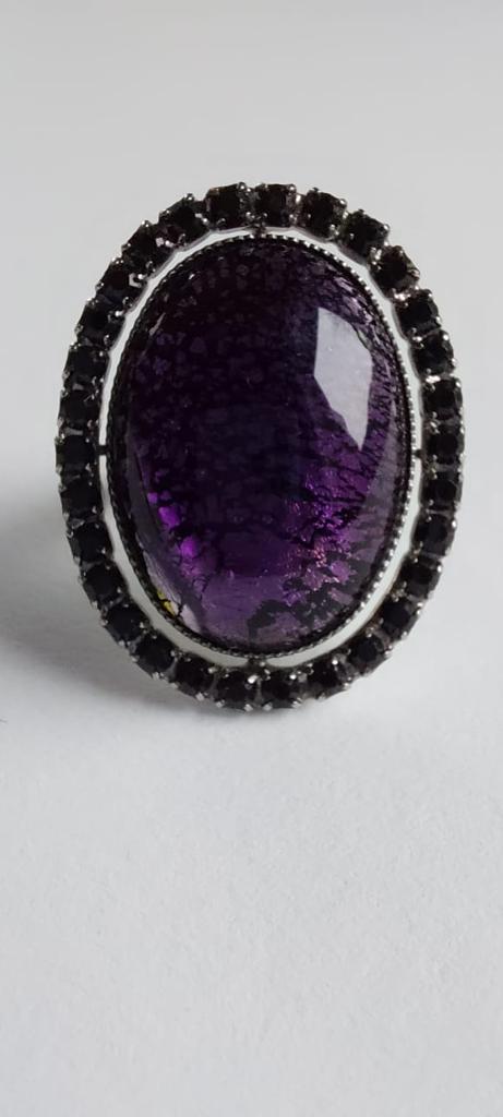 9982 Vintage Ring made with Swarovski Kristallen 25mm