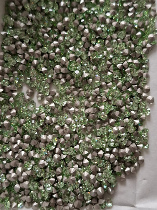 Swarovski® Chaton Chrysolite PP31