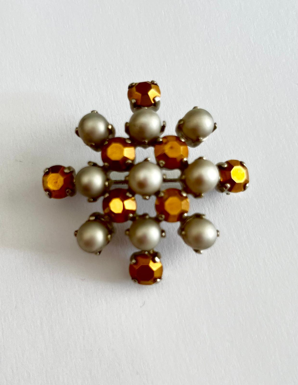 8500 Vintage Swarovski Kristallen Brosche 37mm