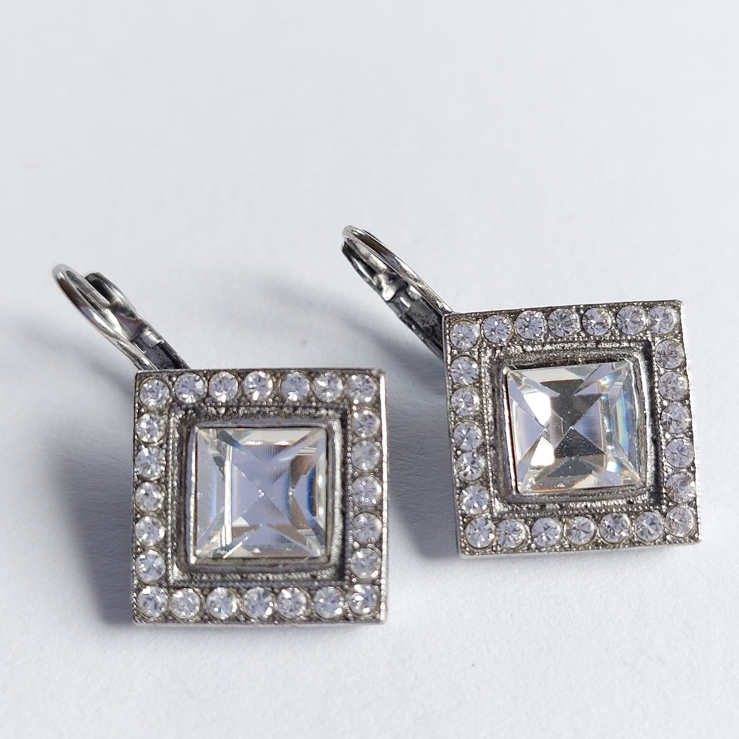 3566 Vintage Ohrringe mit Swarovski Kristallen 30mm